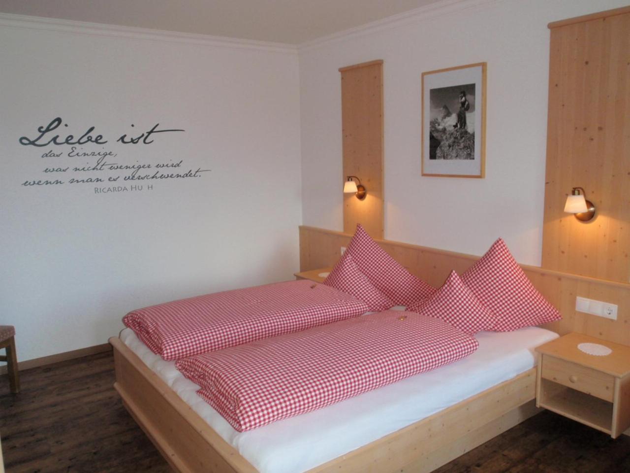 Landhaus Alpenjaeger Hainzenberg Pokoj fotografie