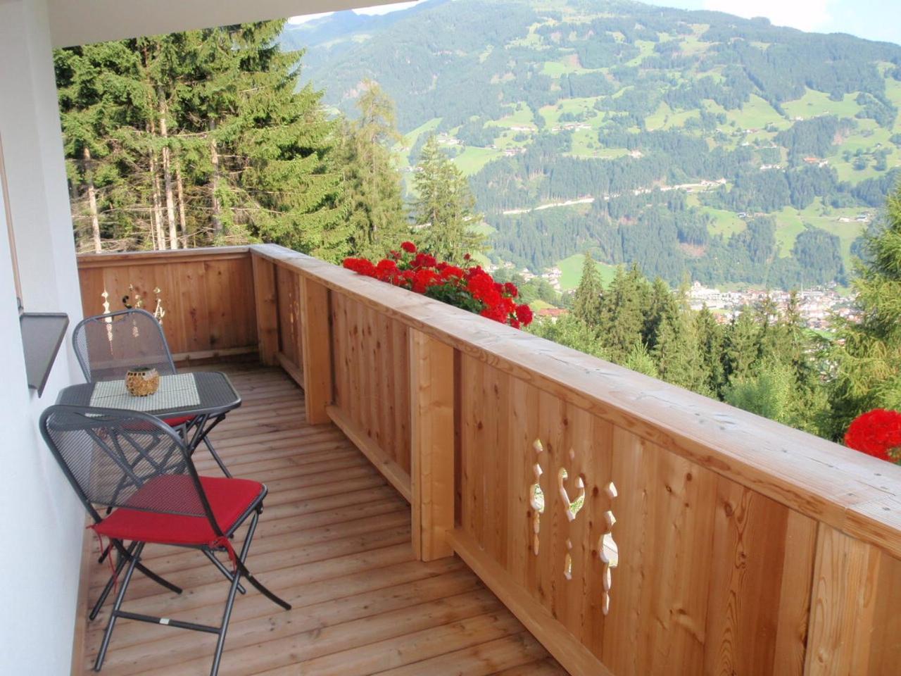 Landhaus Alpenjaeger Hainzenberg Pokoj fotografie